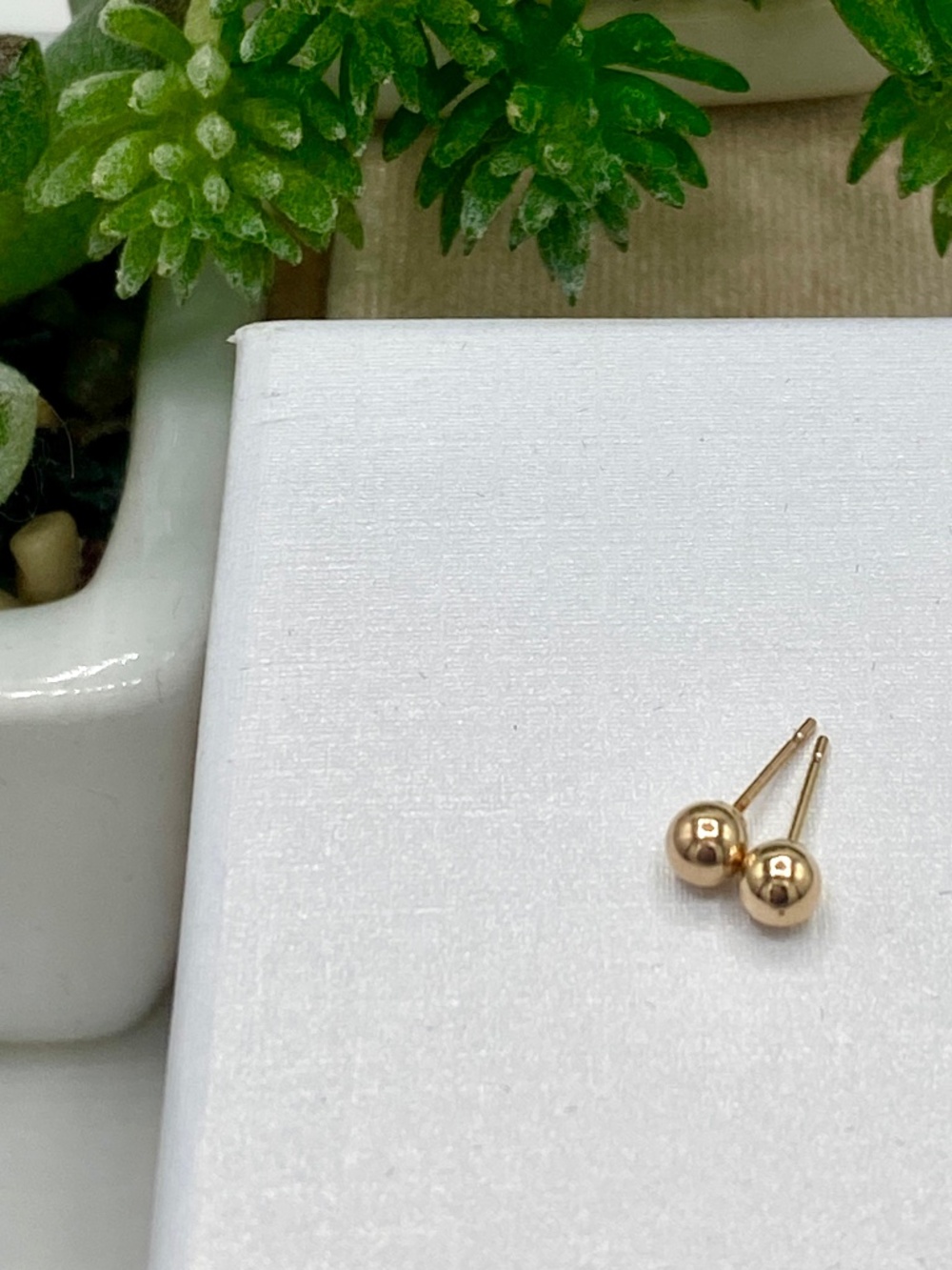 Vintage 10K Yellow Gold Ball Stud Earrings Dainty Minimalist Everyday Light Cute